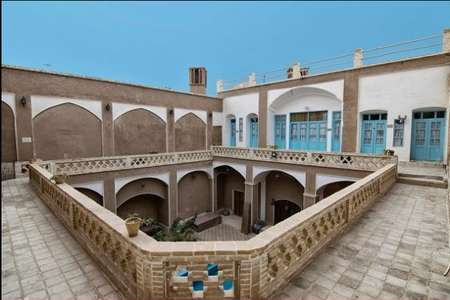 هتل خانه دوست